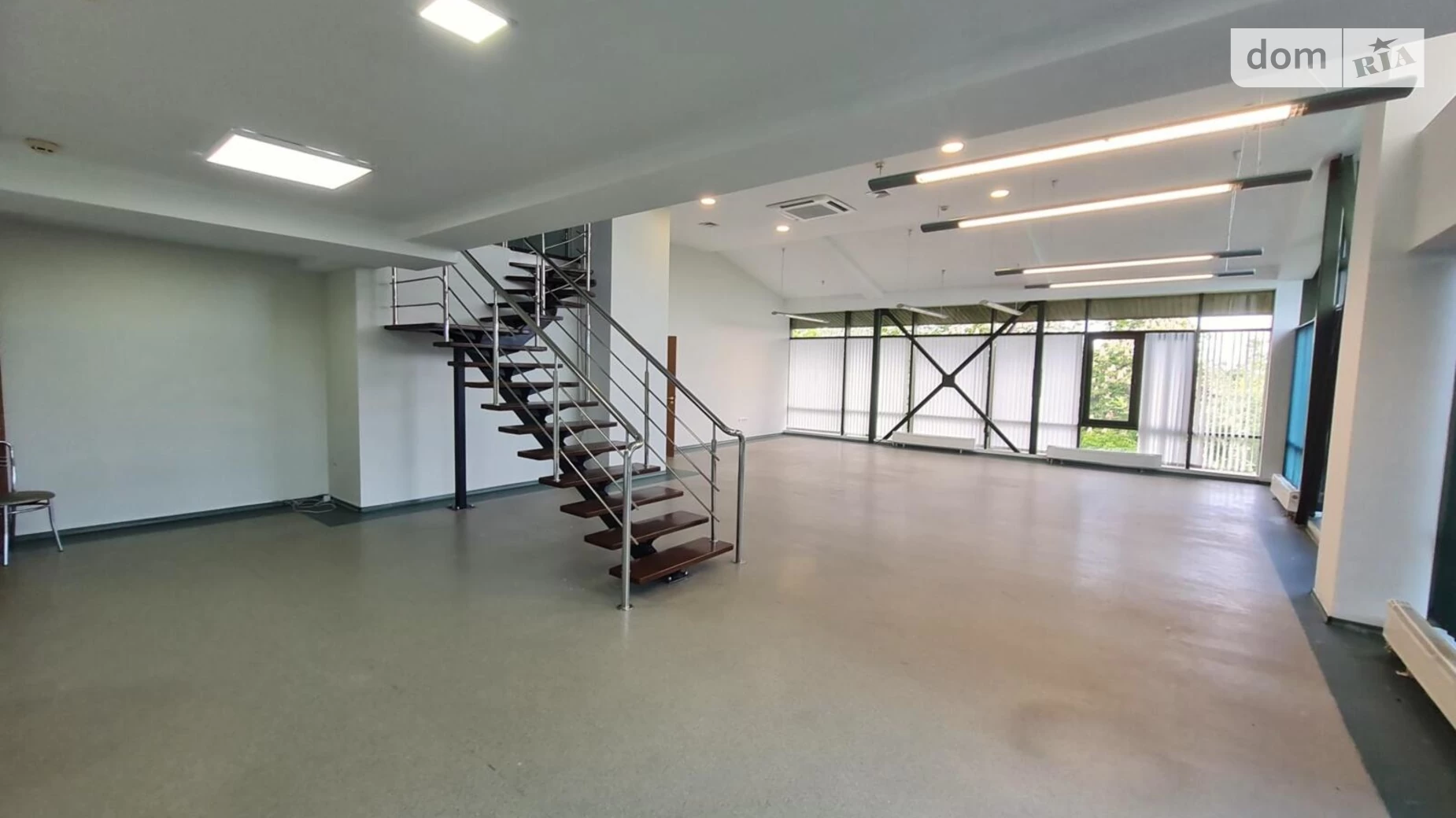 Здається в оренду офіс 226 кв. м в бізнес-центрі, цена: 4068 $ - фото 2