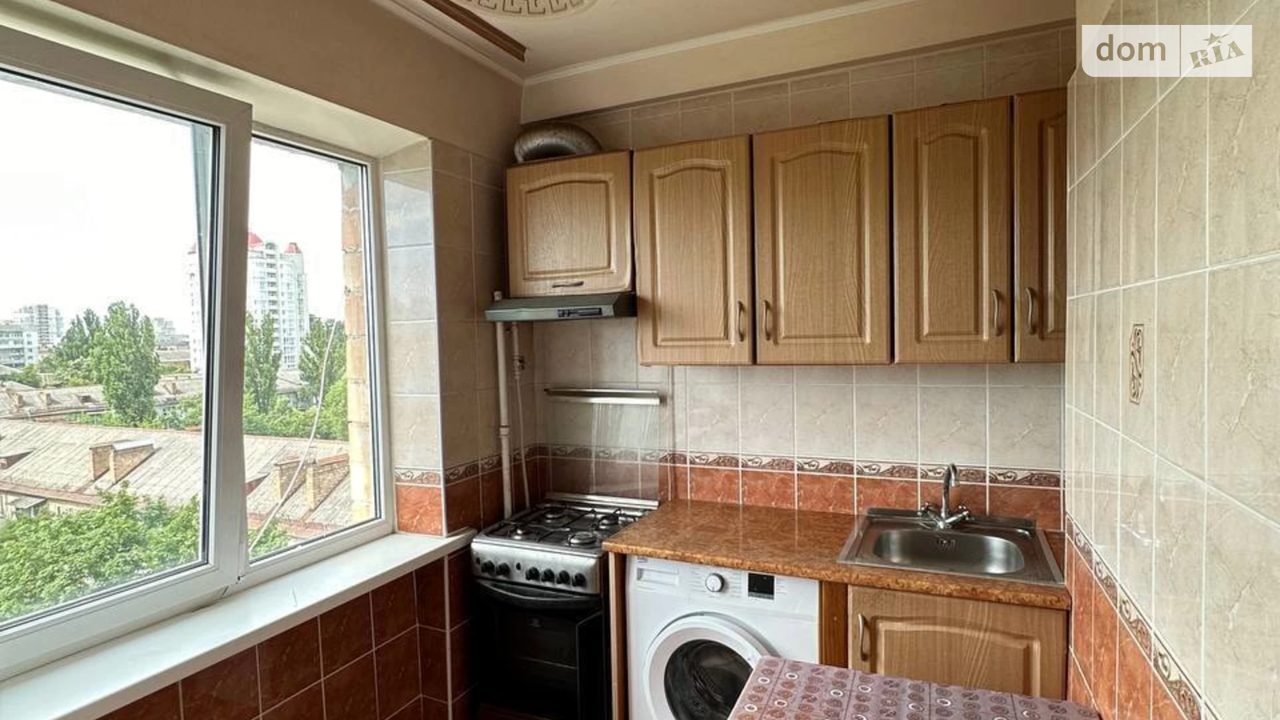 Продается 3-комнатная квартира 62.6 кв. м в Киеве, бул. Чоколовский, 19 - фото 2