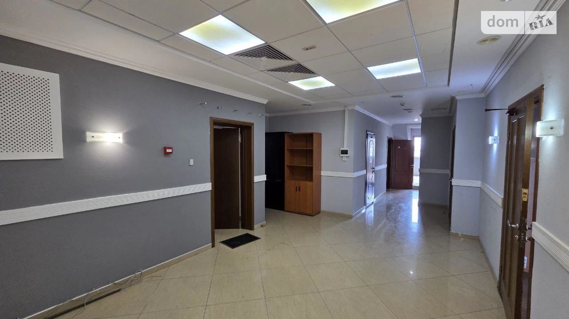 Сдается в аренду офис 420 кв. м в бизнес-центре, цена: 8000 $ - фото 5
