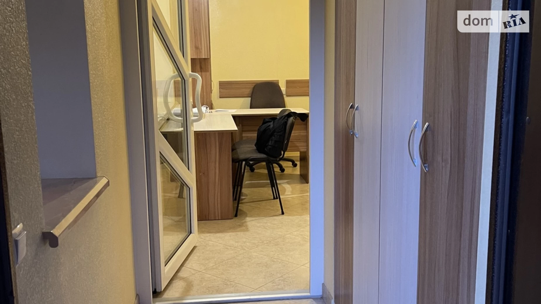 Здається в оренду офіс 21 кв. м в бізнес-центрі, цена: 15000 грн - фото 2