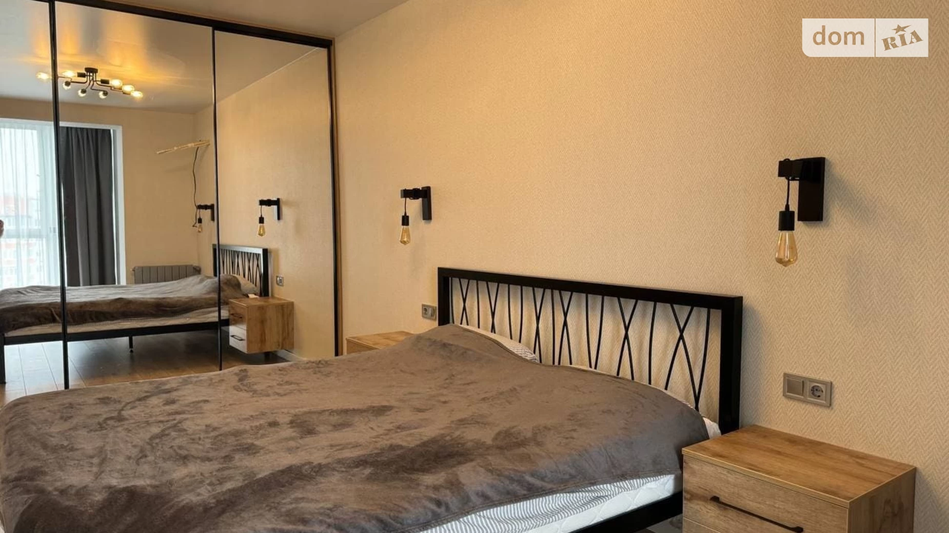 Продається 1-кімнатна квартира 43 кв. м у, цена: 63000 $ - фото 2