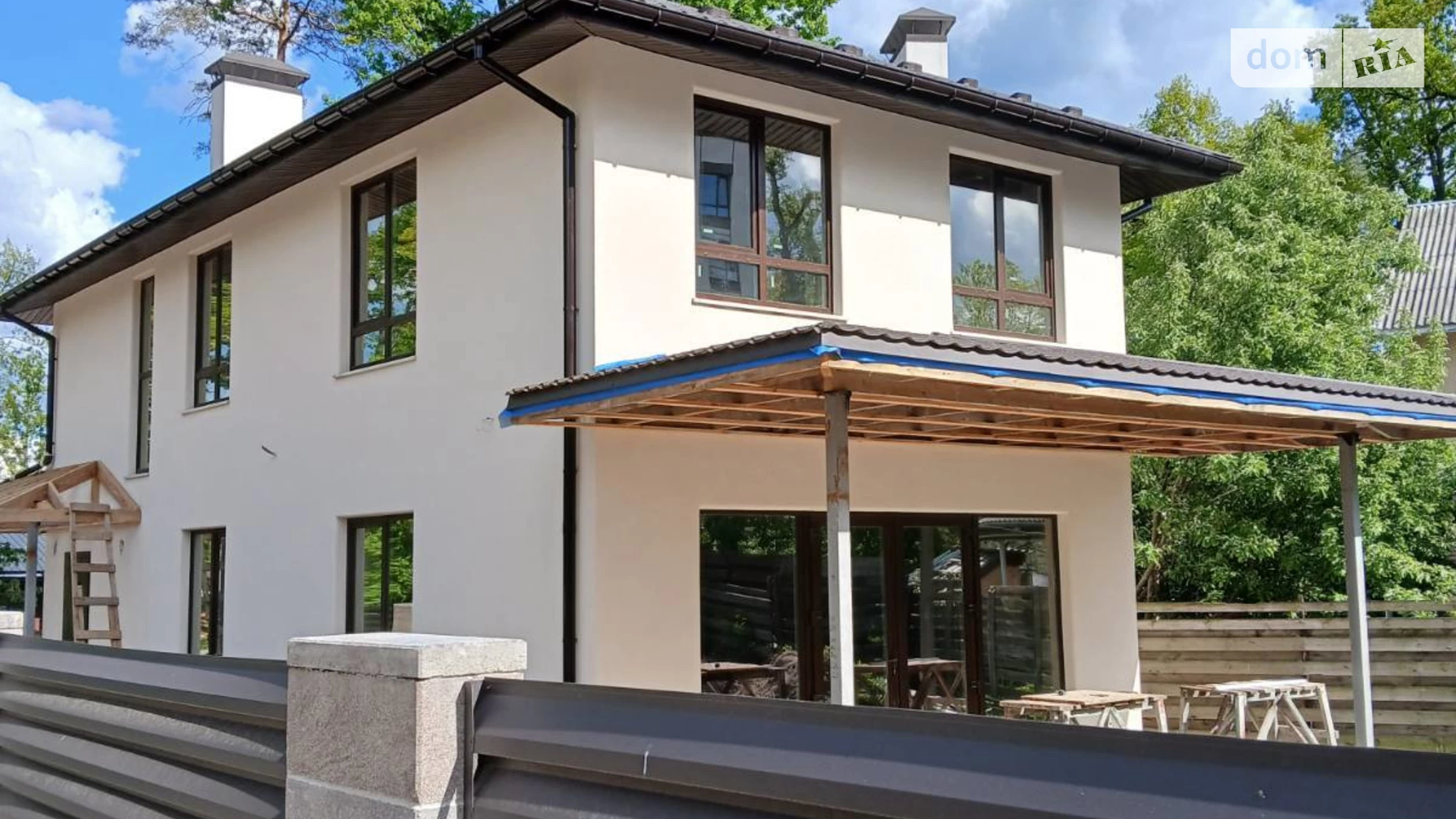 Продается дом на 2 этажа 200 кв. м с камином, цена: 199000 $ - фото 2