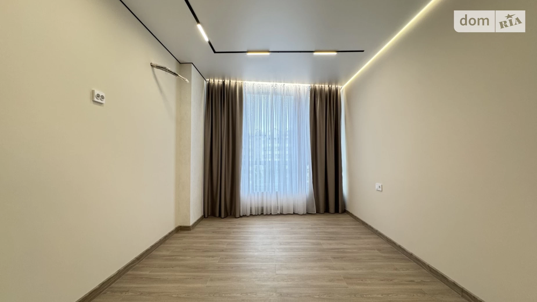 Продается 2-комнатная квартира 62 кв. м в Ивано-Франковске, бул. Южный - фото 2