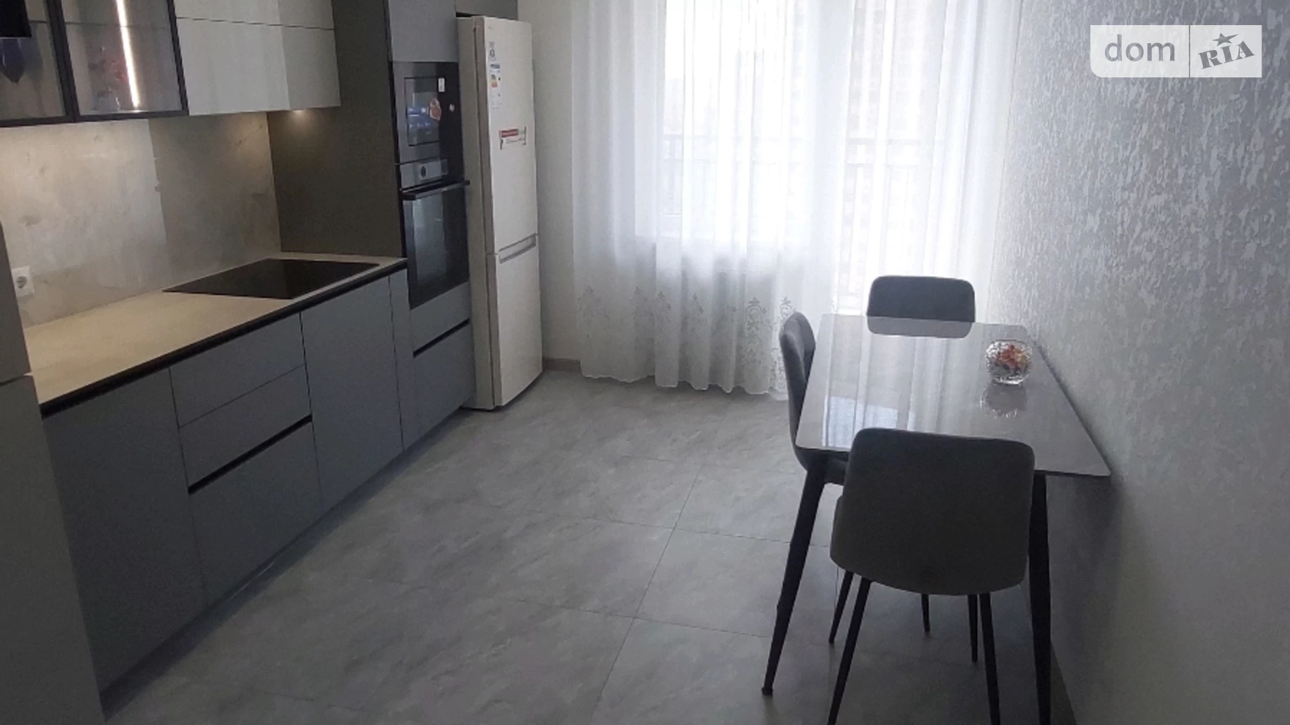Продается 2-комнатная квартира 64 кв. м в Крыжановка, ул. Академика Сахарова - фото 2