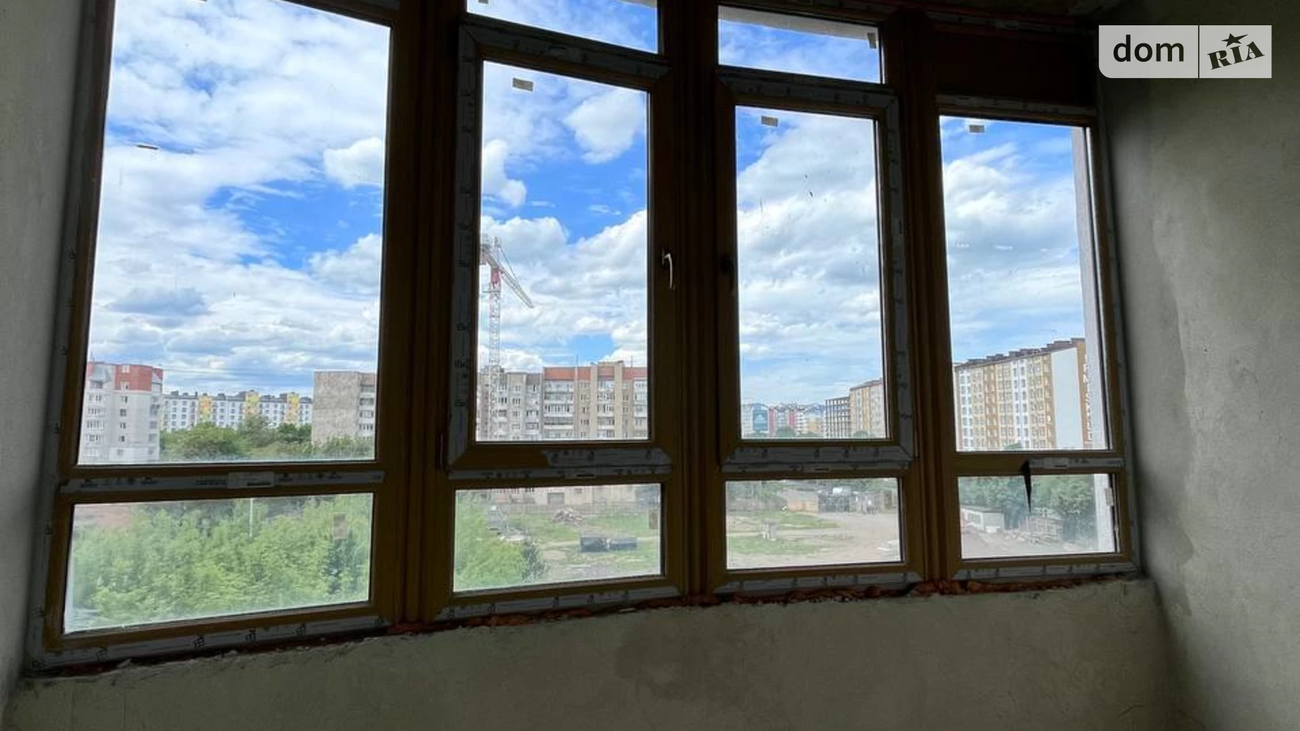 Продается 1-комнатная квартира 49 кв. м в Ивано-Франковске, ул. Галицкая, 141Б - фото 2
