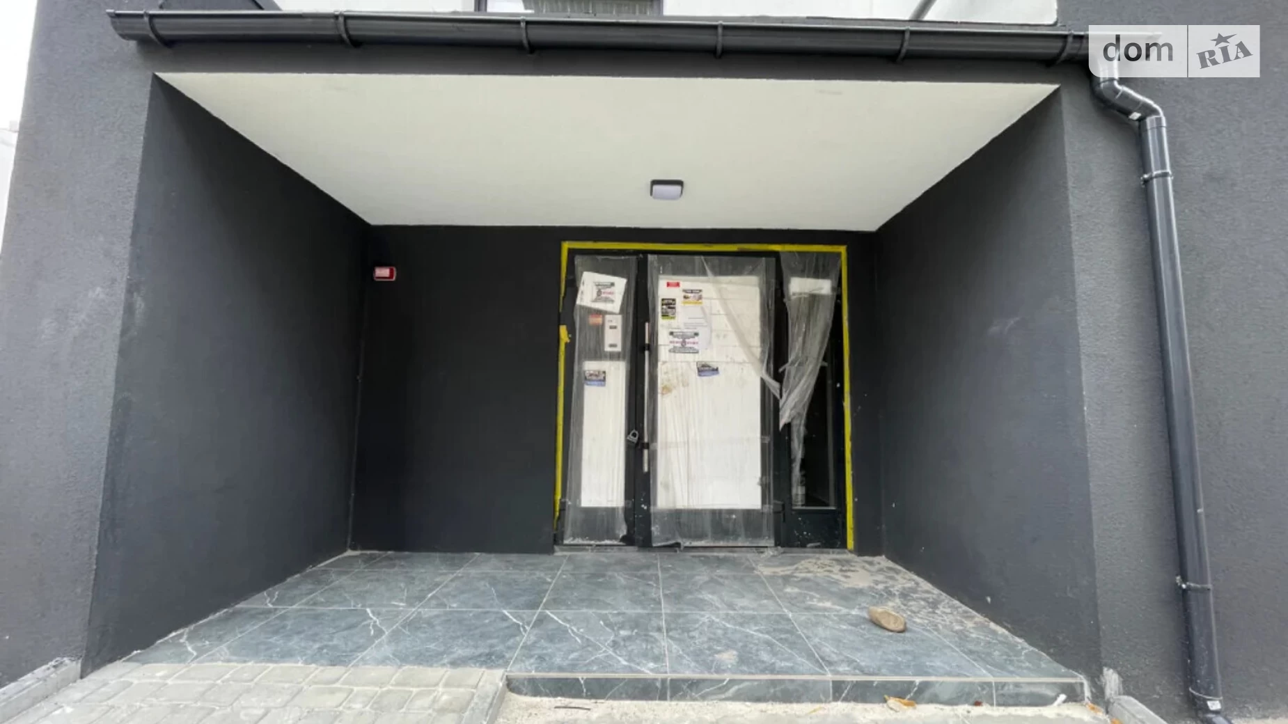 Продается 2-комнатная квартира 69.8 кв. м в Криховцах, ул. Бастионная, 1 - фото 3