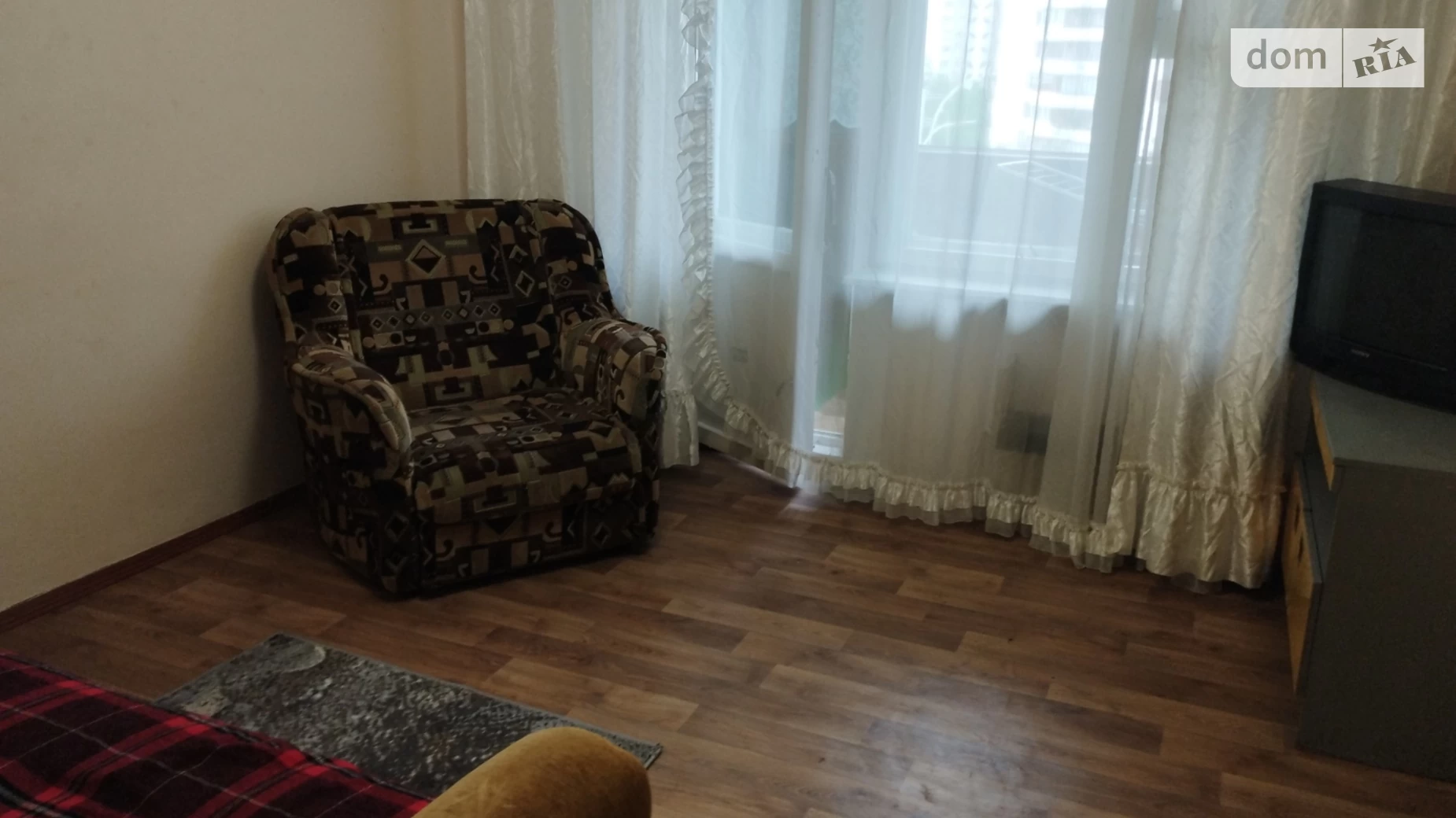 Сдается в аренду 1-комнатная квартира 35 кв. м в Киеве, ул. Радунская, 38 - фото 2