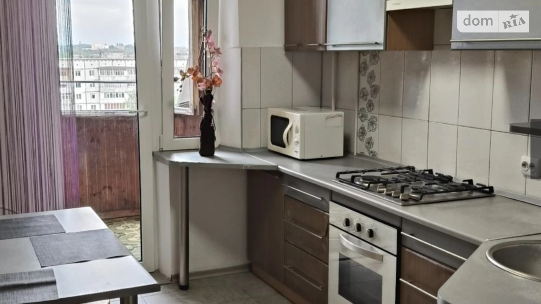 Продается 3-комнатная квартира 66.3 кв. м в Ровно, цена: 52999 $ - фото 3