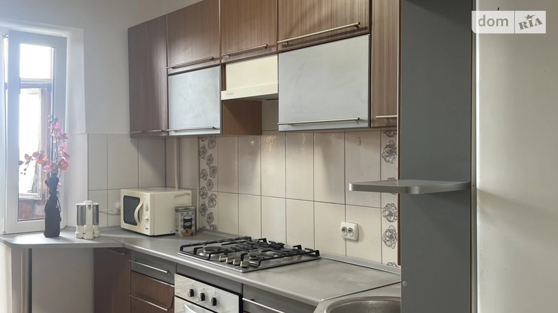 Продается 3-комнатная квартира 66.3 кв. м в Ровно, цена: 49999 $ - фото 2