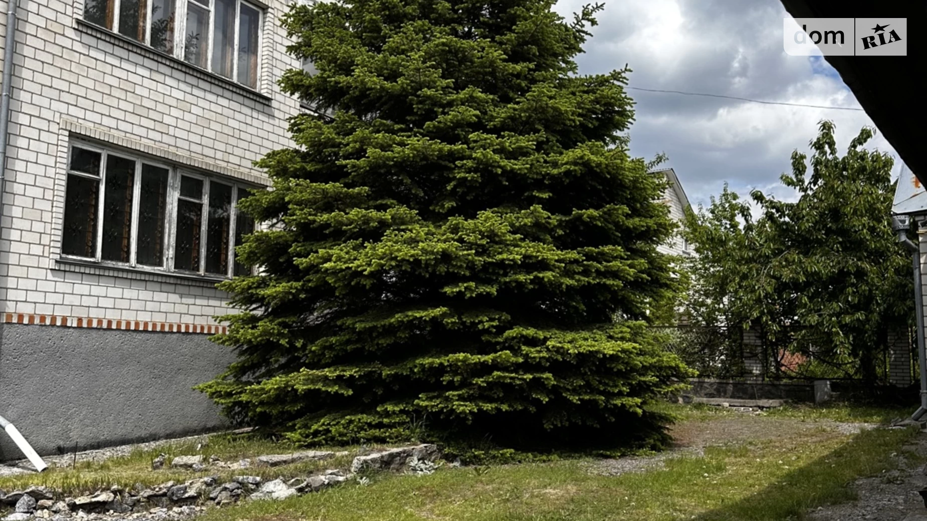 Продается дом на 2 этажа 480 кв. м с гаражом, цена: 110000 $ - фото 4