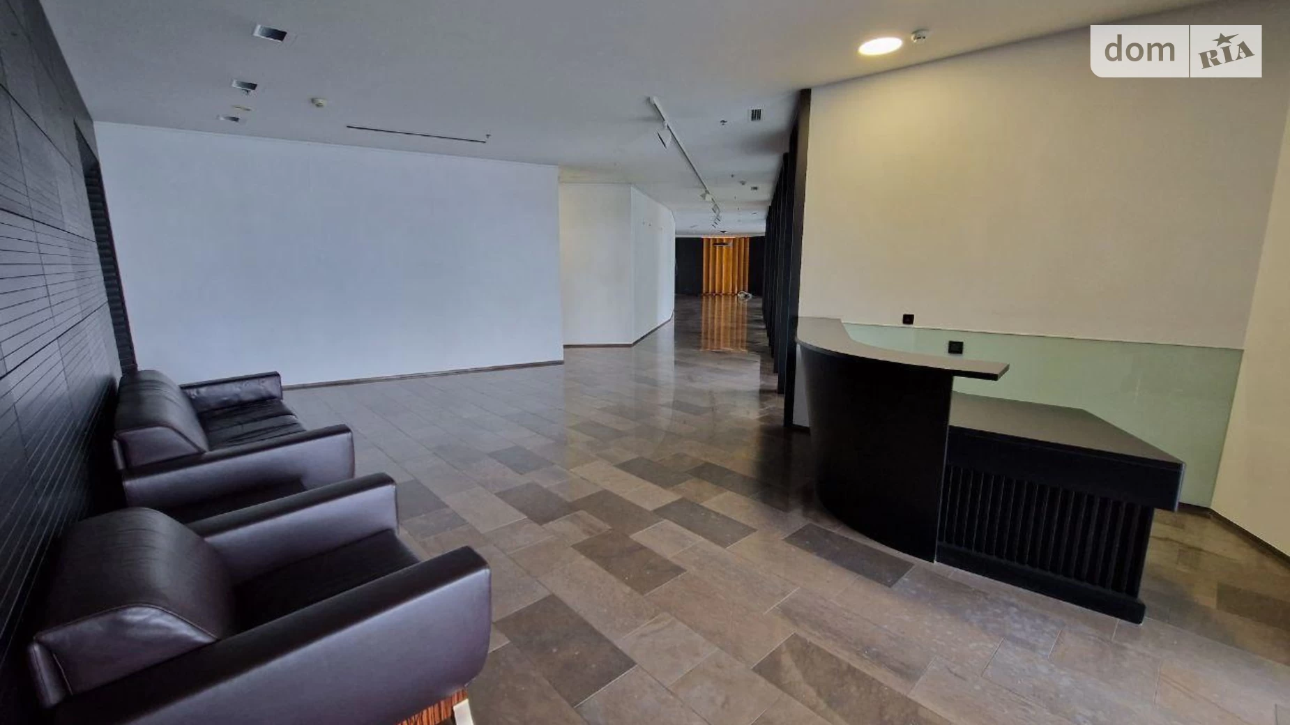 Сдается в аренду офис 730 кв. м в бизнес-центре, цена: 26200 $ - фото 4