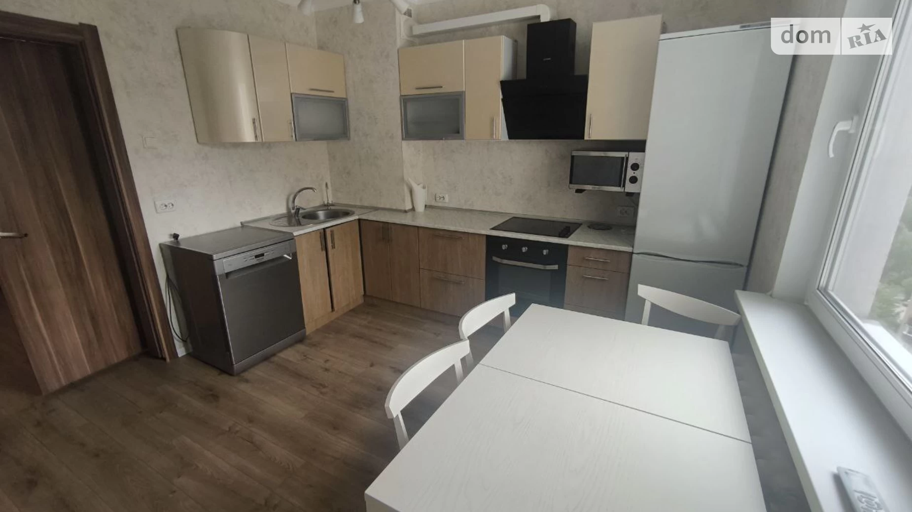 Продається 2-кімнатна квартира 66.9 кв. м у Києві, вул. Урлівська, 38А - фото 2