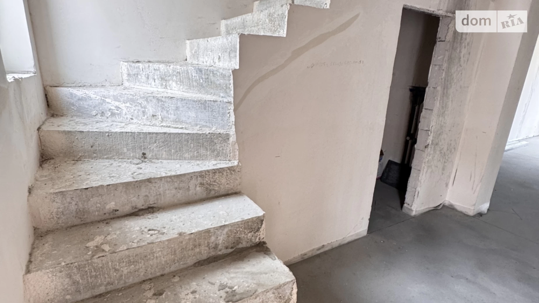 Продается дом на 2 этажа 97 кв. м с камином, цена: 78000 $ - фото 4