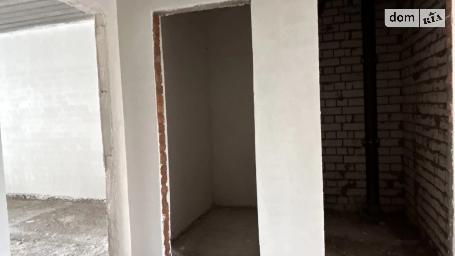 Продается 2-комнатная квартира 75 кв. м в Буче, ул. Ивана Кожедуба, 4Б - фото 2