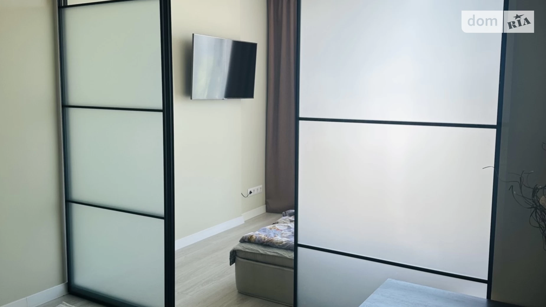 Продается 1-комнатная квартира 53.2 кв. м в Киеве, ул. Радужная, 58 - фото 3
