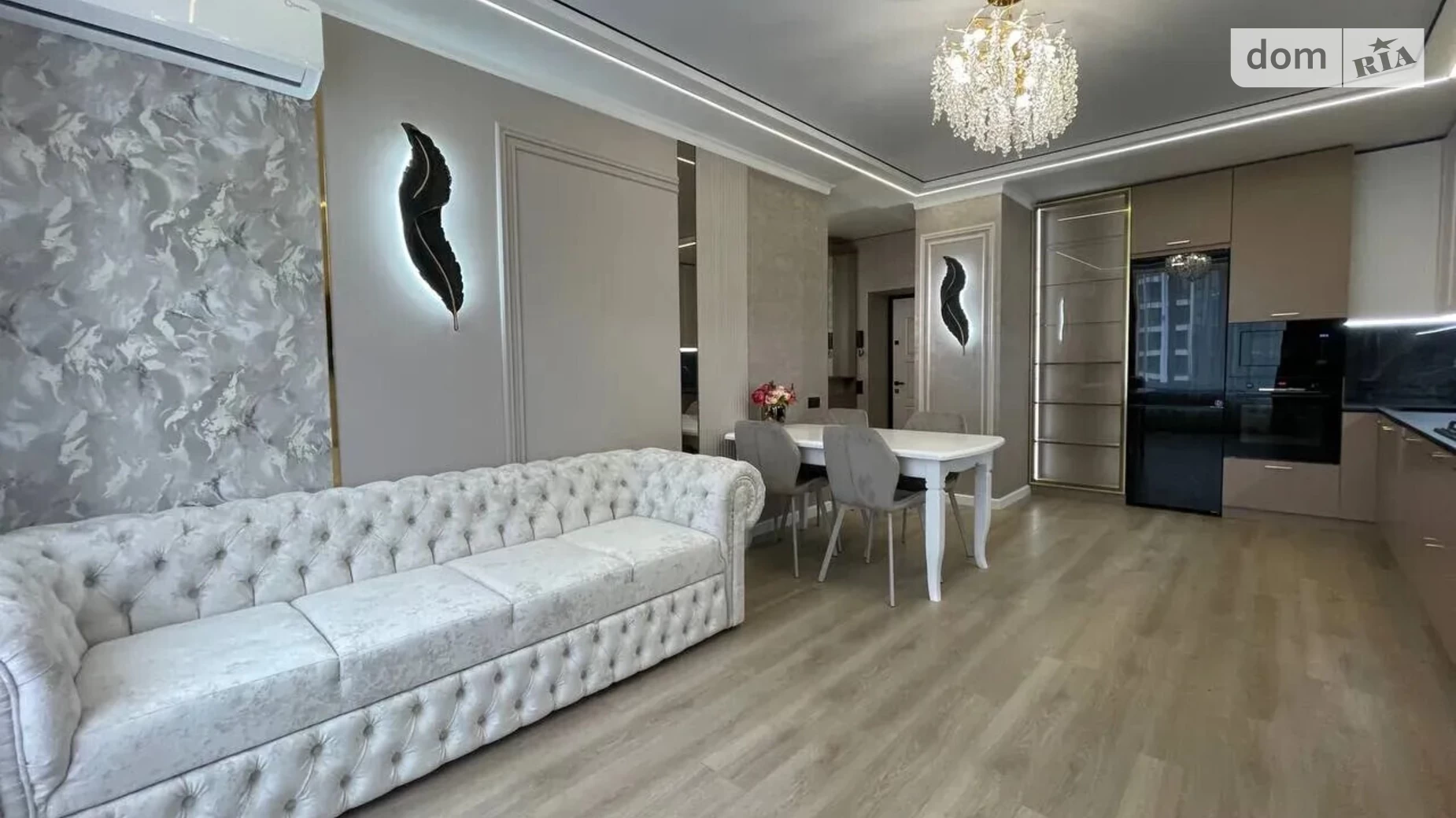 Продается 2-комнатная квартира 65 кв. м в Ивано-Франковске, ул. Микитинецкая, 2 - фото 2