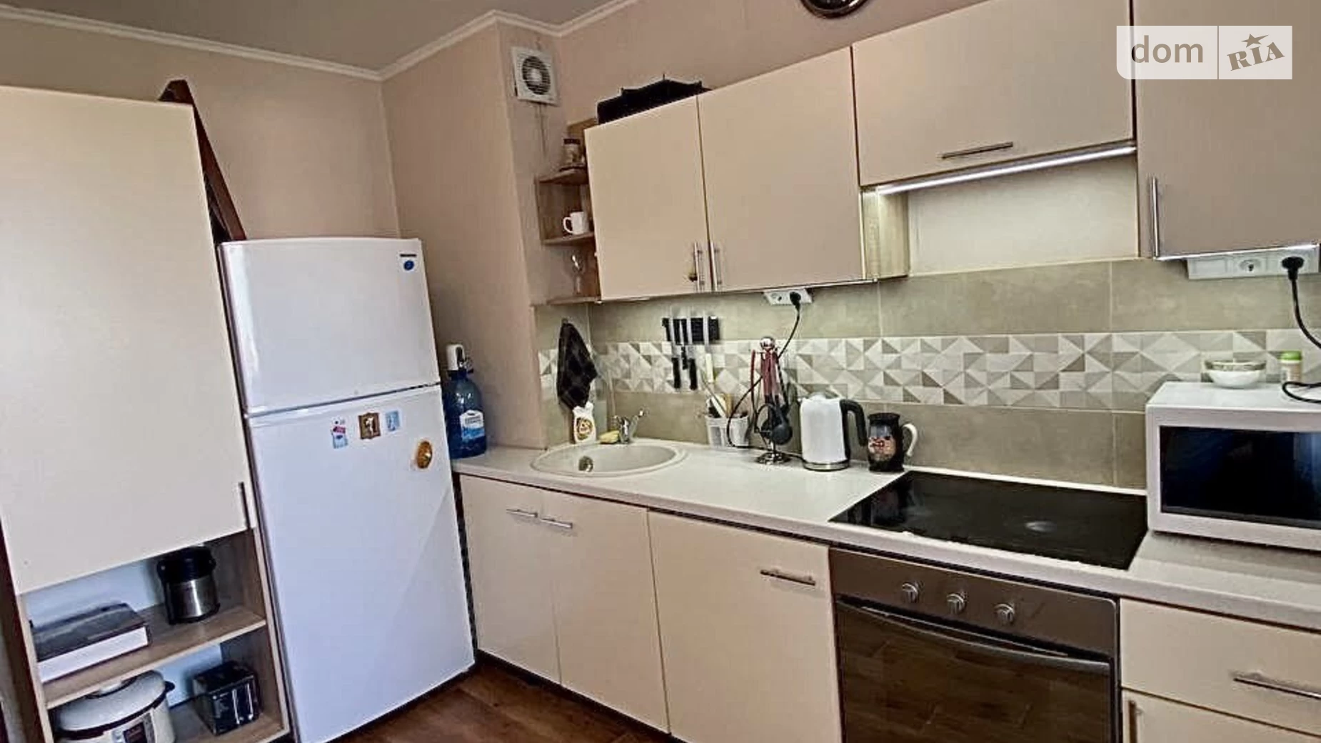 Сдается в аренду 3-комнатная квартира 99 кв. м в Киеве, пер. Ясиноватский, 11 - фото 2