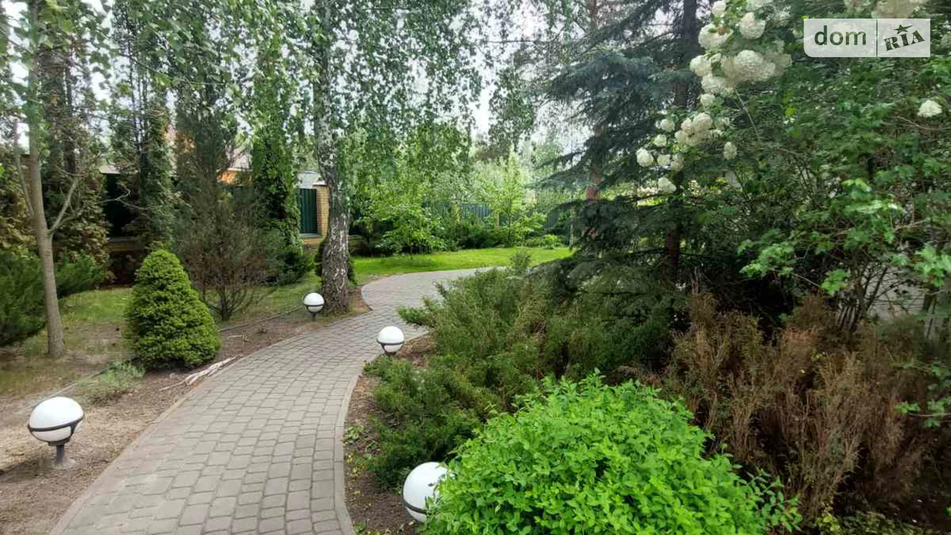 Продается дом на 2 этажа 486 кв. м с гаражом, цена: 250000 $ - фото 2