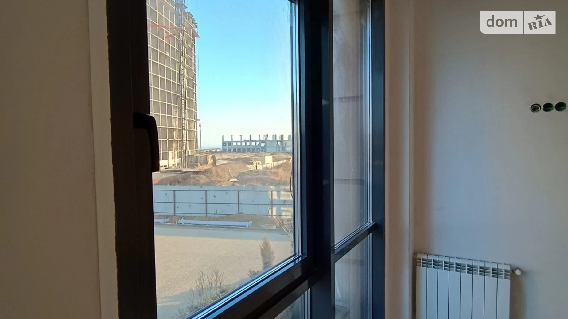 Продается 1-комнатная квартира 44.5 кв. м в Фонтанке, ул. Дружбы народов - фото 2