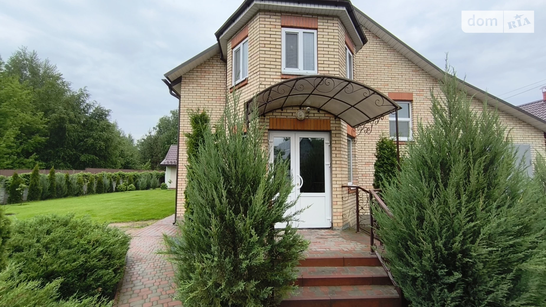 Продается дом на 2 этажа 167 кв. м с садом, цена: 175000 $ - фото 2