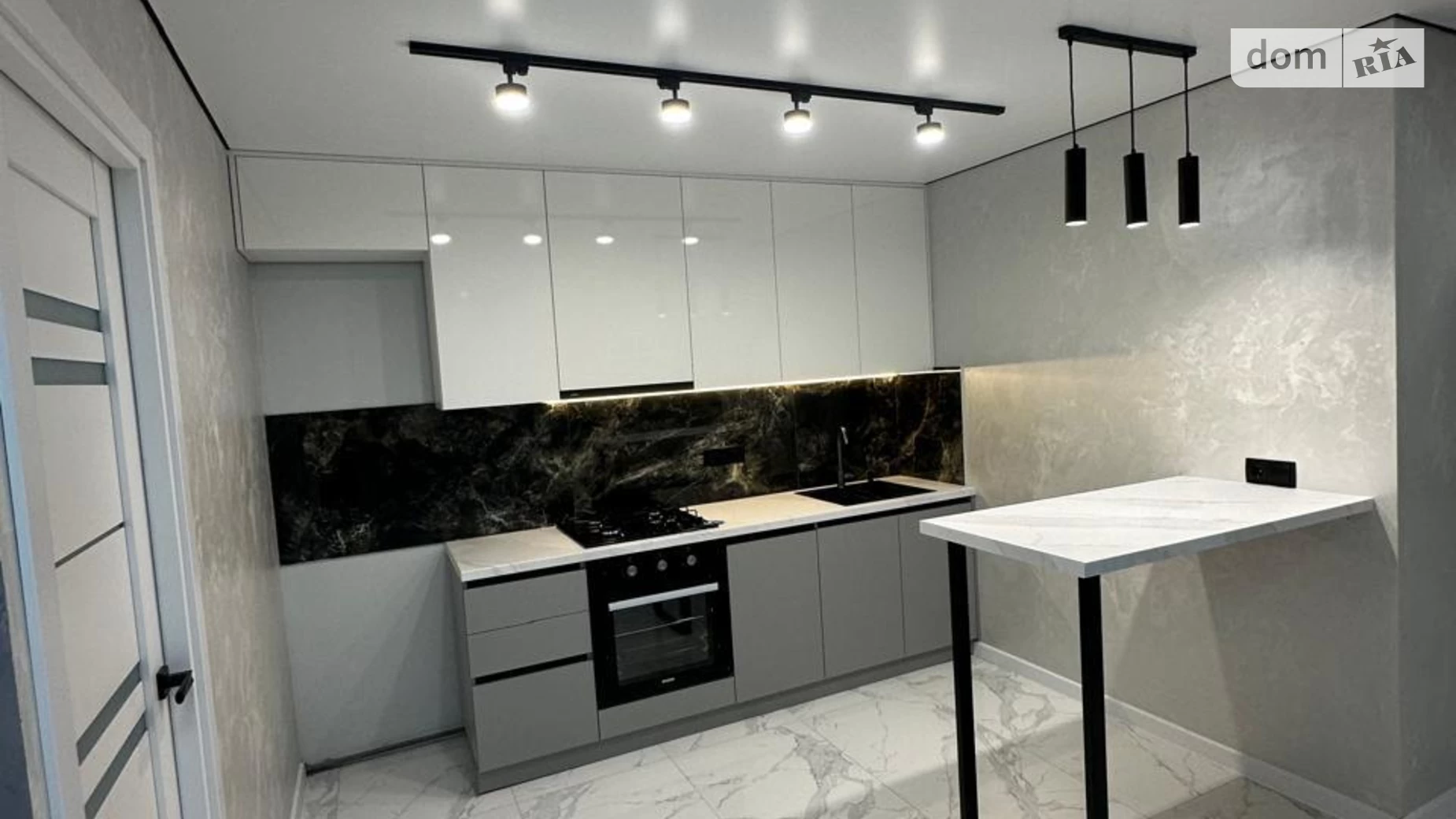 2-кімнатна квартира 60 кв. м у Тернополі, цена: 67500 $ - фото 3