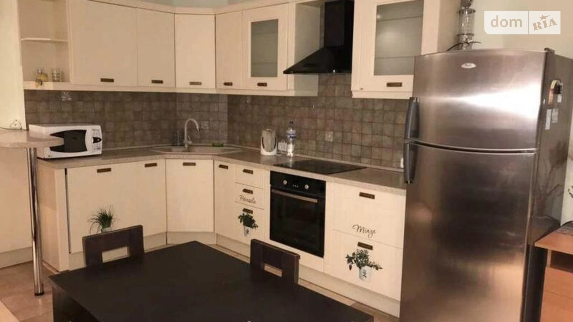 Продается 1-комнатная квартира 60 кв. м в Киеве, ул. Львовская, 22А - фото 3