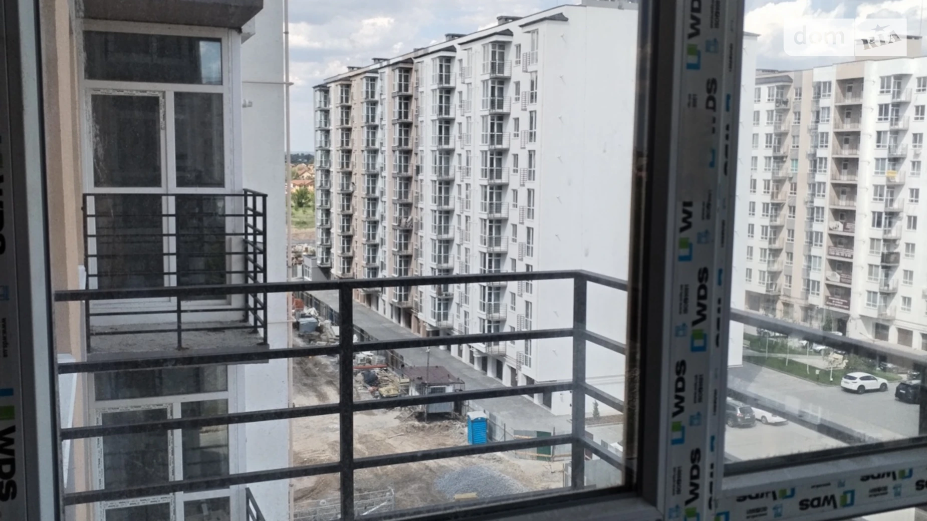 Продается 3-комнатная квартира 71.5 кв. м в Слобожанском, ул. Семейная, 3 корпус 12 - фото 2