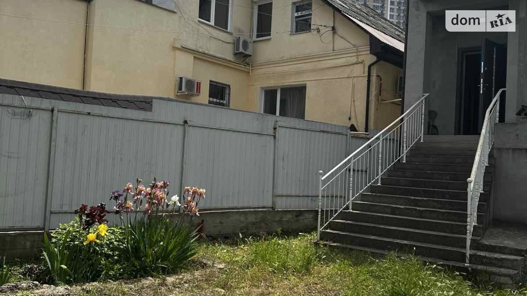Продается дом на 2 этажа 208 кв. м с беседкой, цена: 285000 $ - фото 3