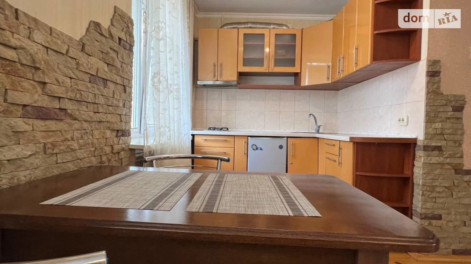 Сдается в аренду 1-комнатная квартира 30 кв. м в Ровно, ул. Крушельницкой Соломии - фото 4