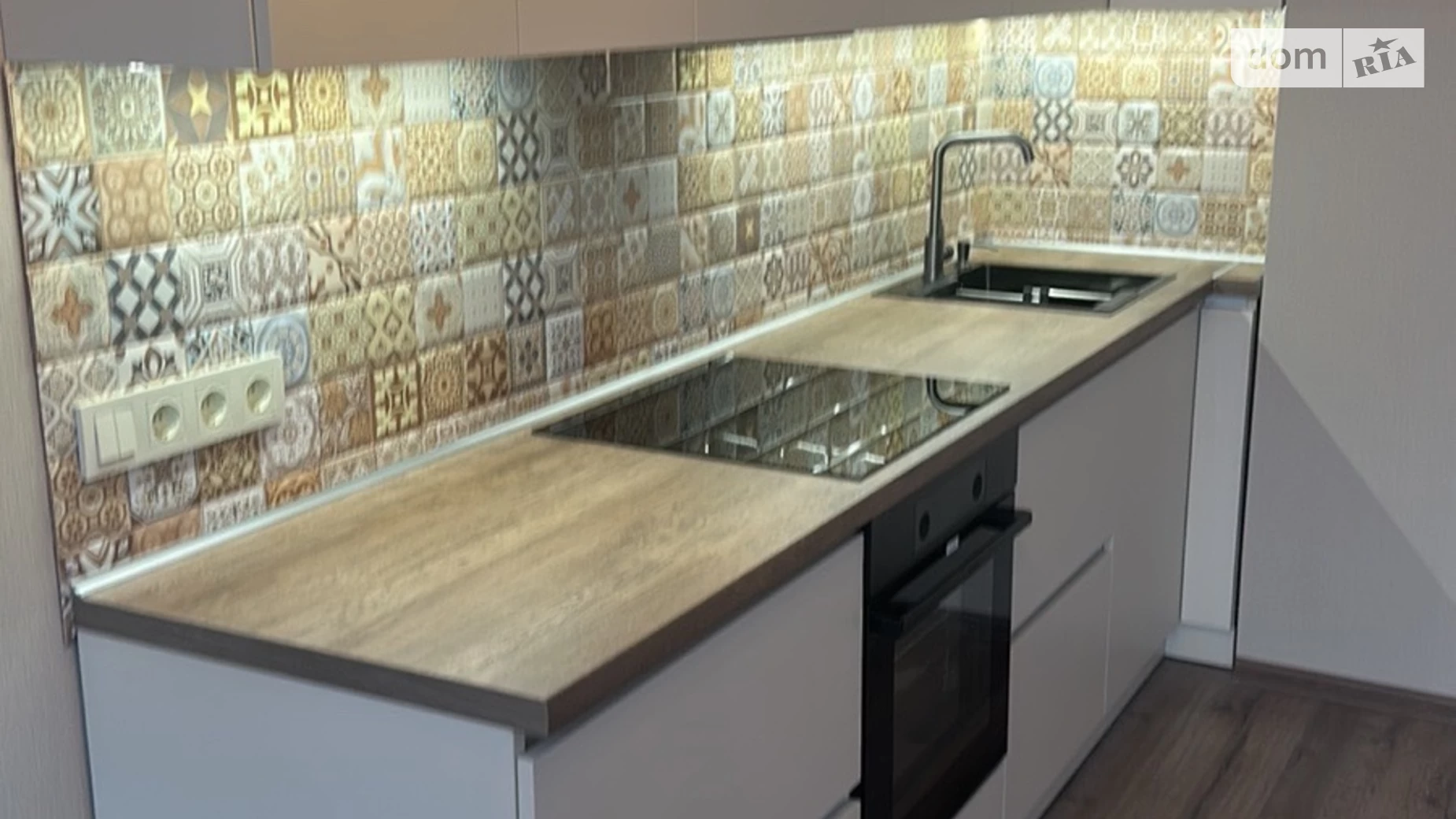 Сдается в аренду 2-комнатная квартира 55 кв. м в, цена: 550 $ - фото 2