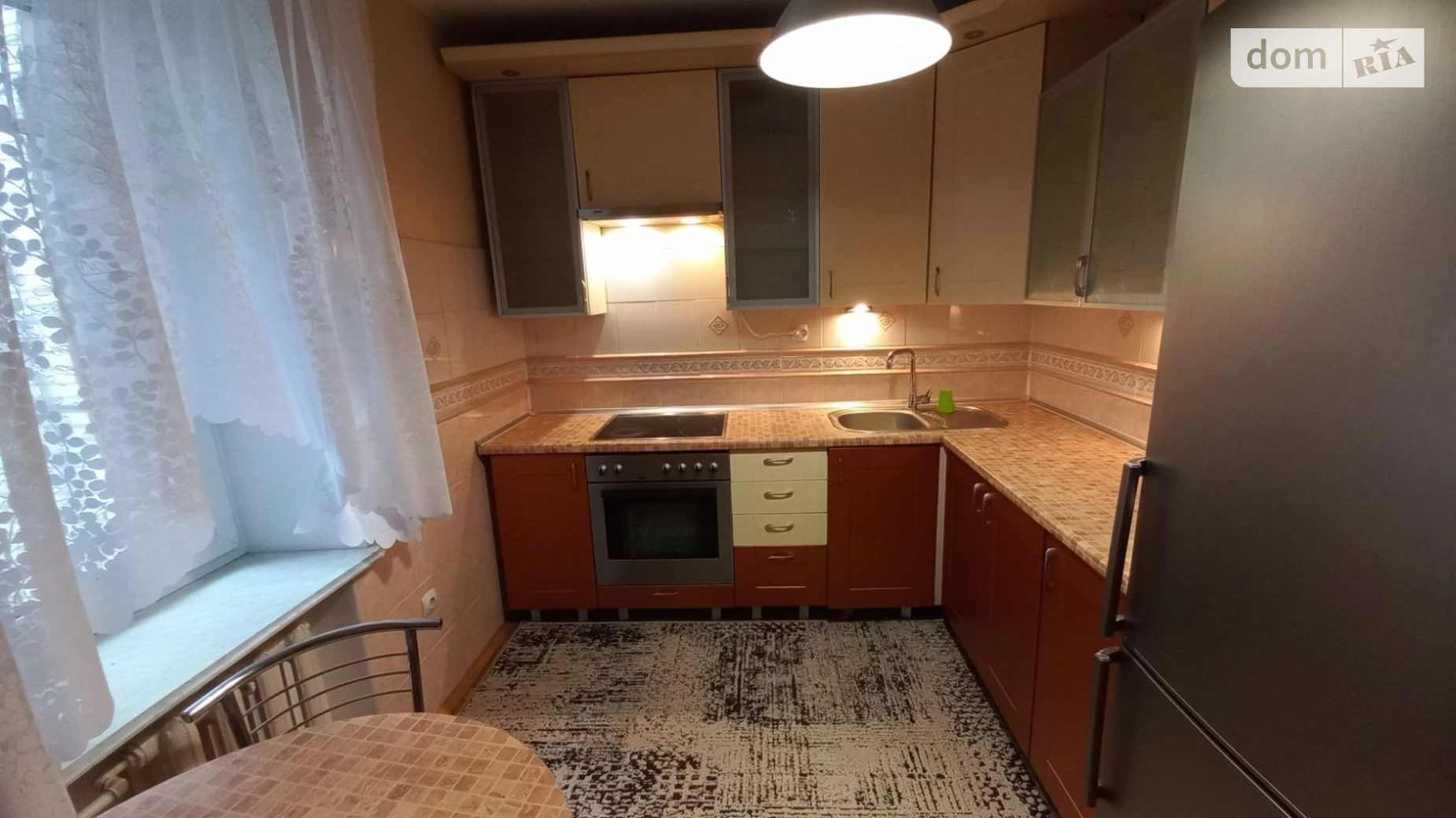 Сдается в аренду 4-комнатная квартира 76 кв. м в Львове, ул. Панча Петра - фото 2