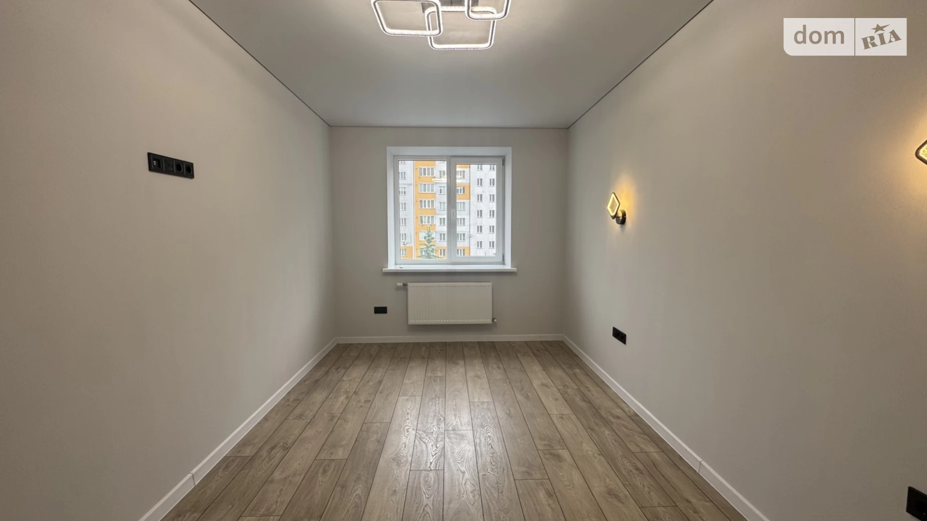 Продается 2-комнатная квартира 58 кв. м в Ивано-Франковске, ул. Урожайная, 7А - фото 2