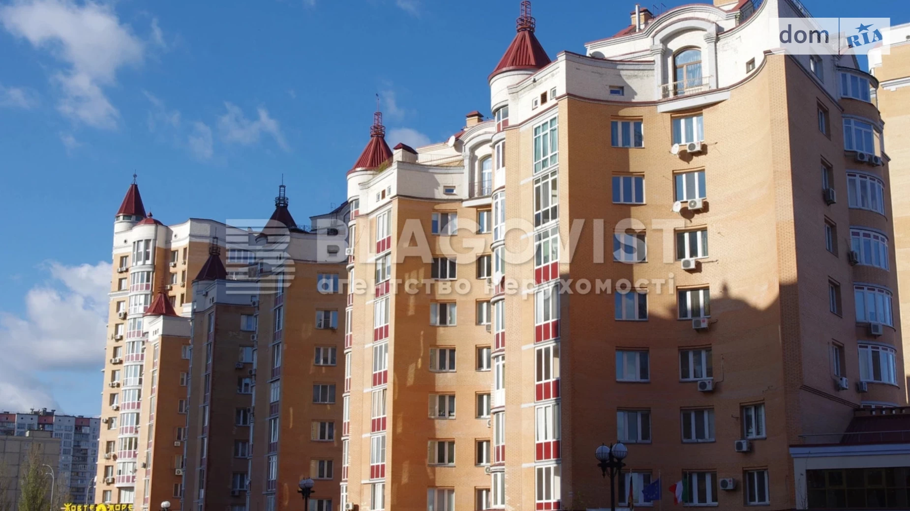 Продається 3-кімнатна квартира 131.9 кв. м у Києві, просп. Володимира Івасюка, 8 корпус 2 - фото 2