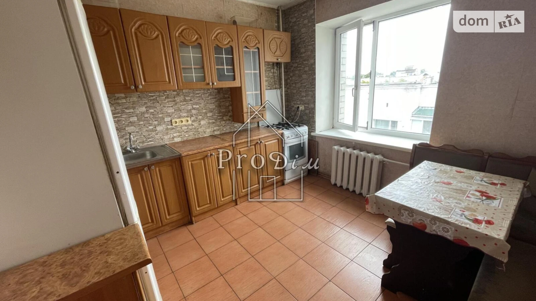 Продается 2-комнатная квартира 68.2 кв. м в Глевахе, ул. Вокзальная, 45 - фото 2