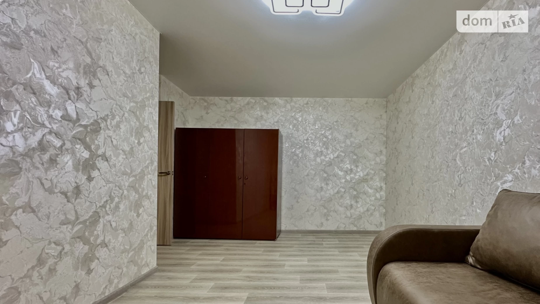 Продается 2-комнатная квартира 42 кв. м в Чернигове, просп. Мира, 207А - фото 2