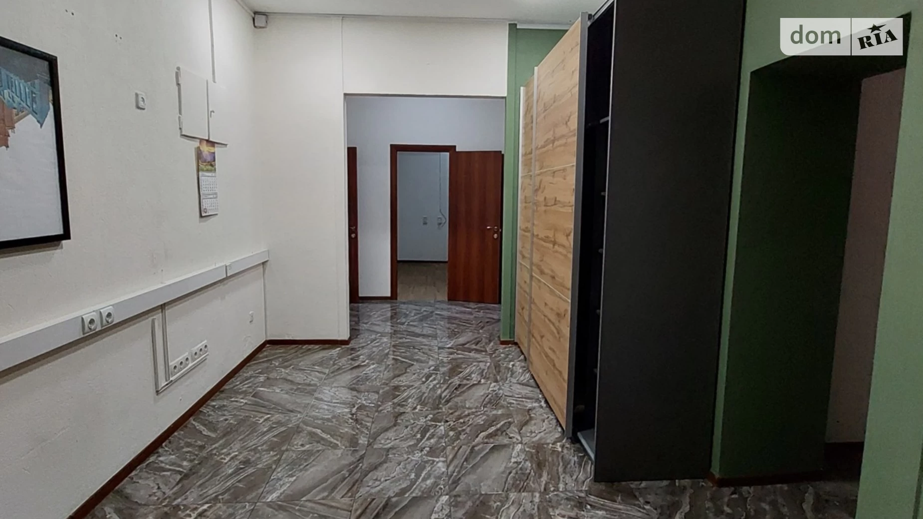 Сдается в аренду офис 143 кв. м в бизнес-центре, цена: 50050 грн - фото 3