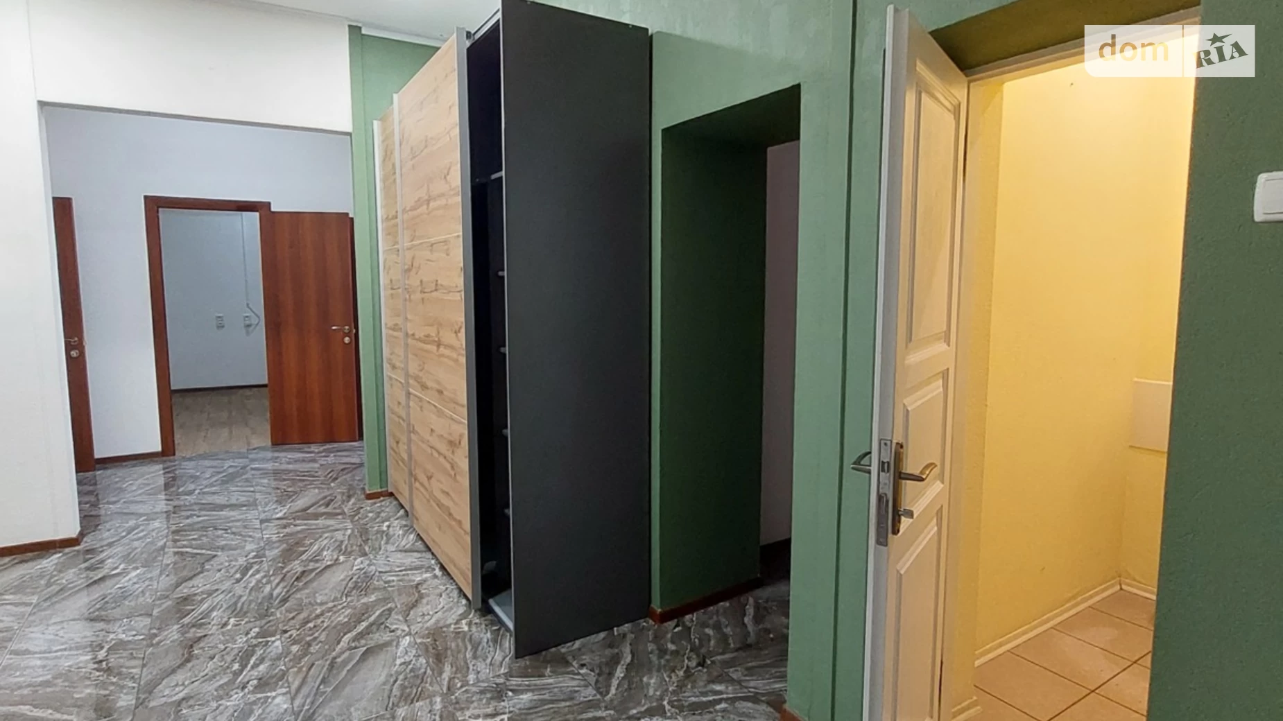 Сдается в аренду офис 143 кв. м в бизнес-центре, цена: 50050 грн - фото 4