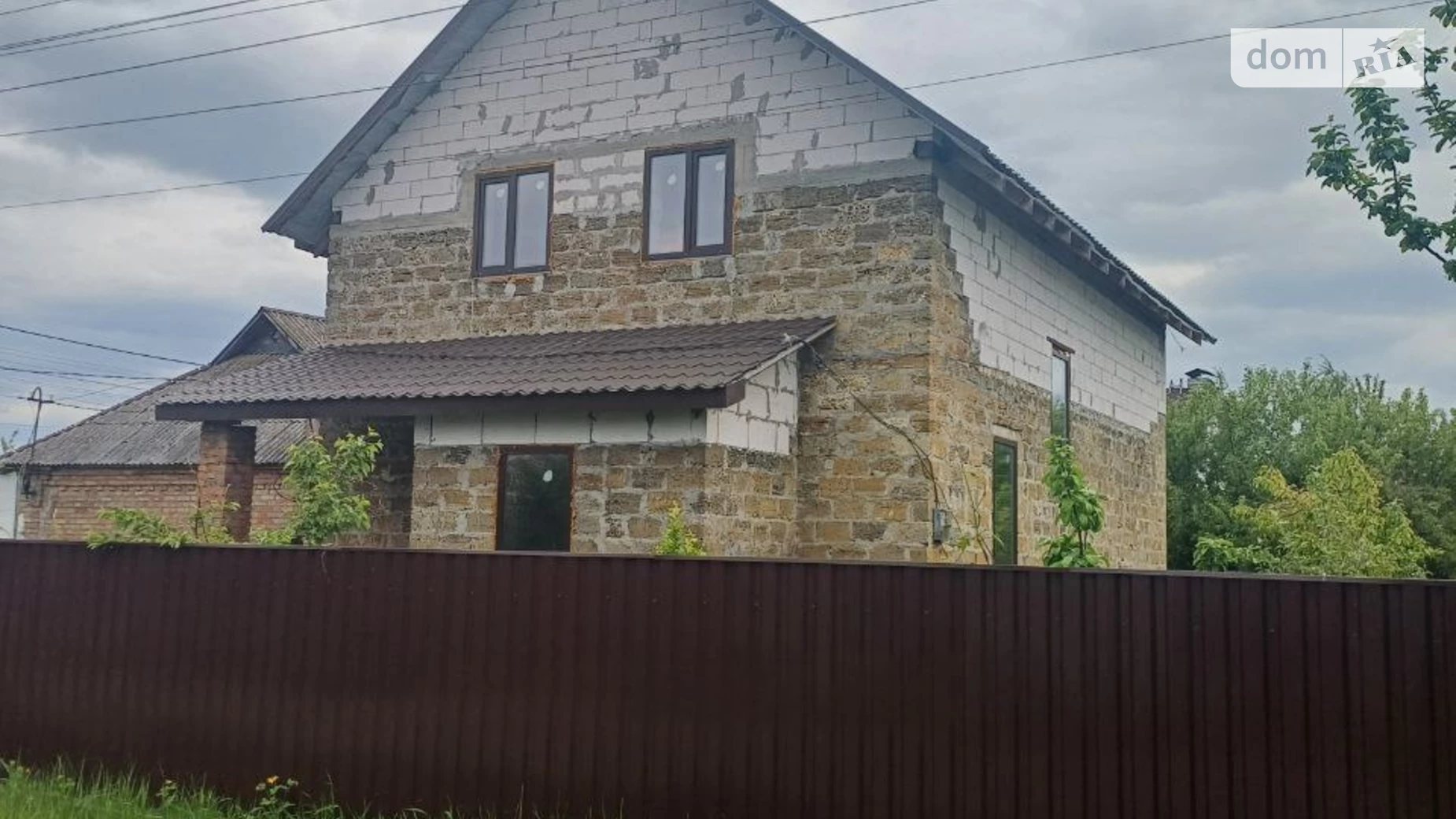 Продается дом на 2 этажа 160 кв. м с камином, цена: 66000 $ - фото 3