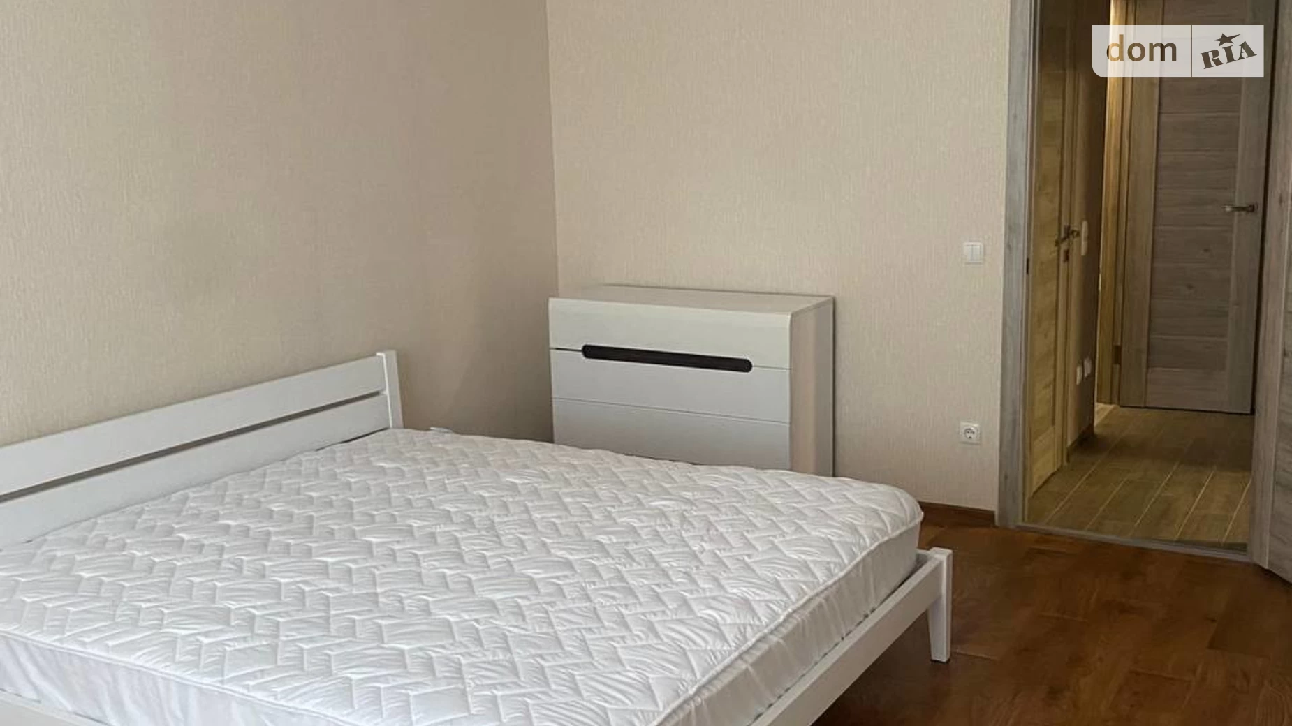 Сдается в аренду 2-комнатная квартира 73 кв. м в Киеве, пер. Балтийский, 1 - фото 2
