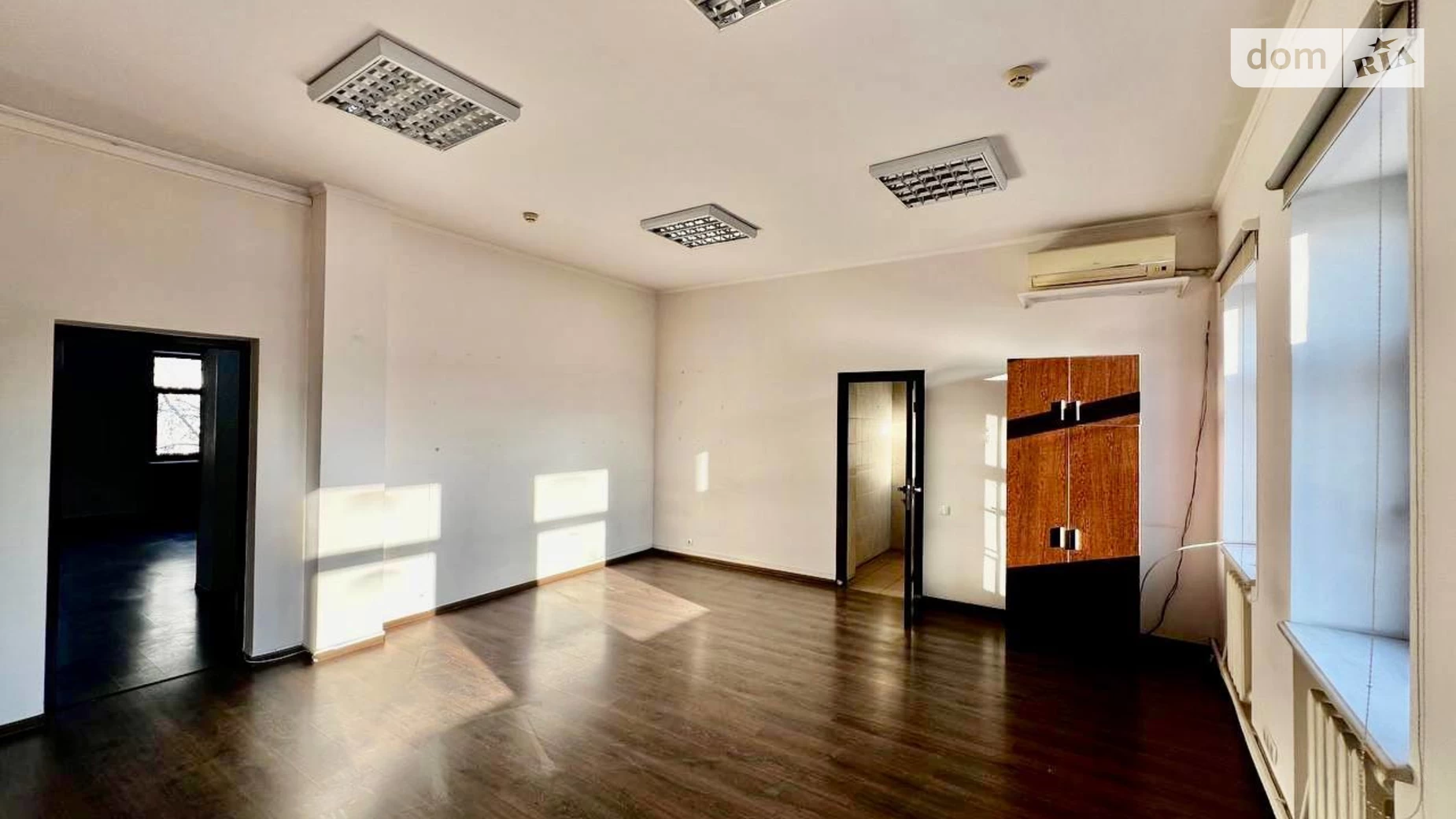 Сдается в аренду офис 130 кв. м в бизнес-центре, цена: 39000 грн - фото 3