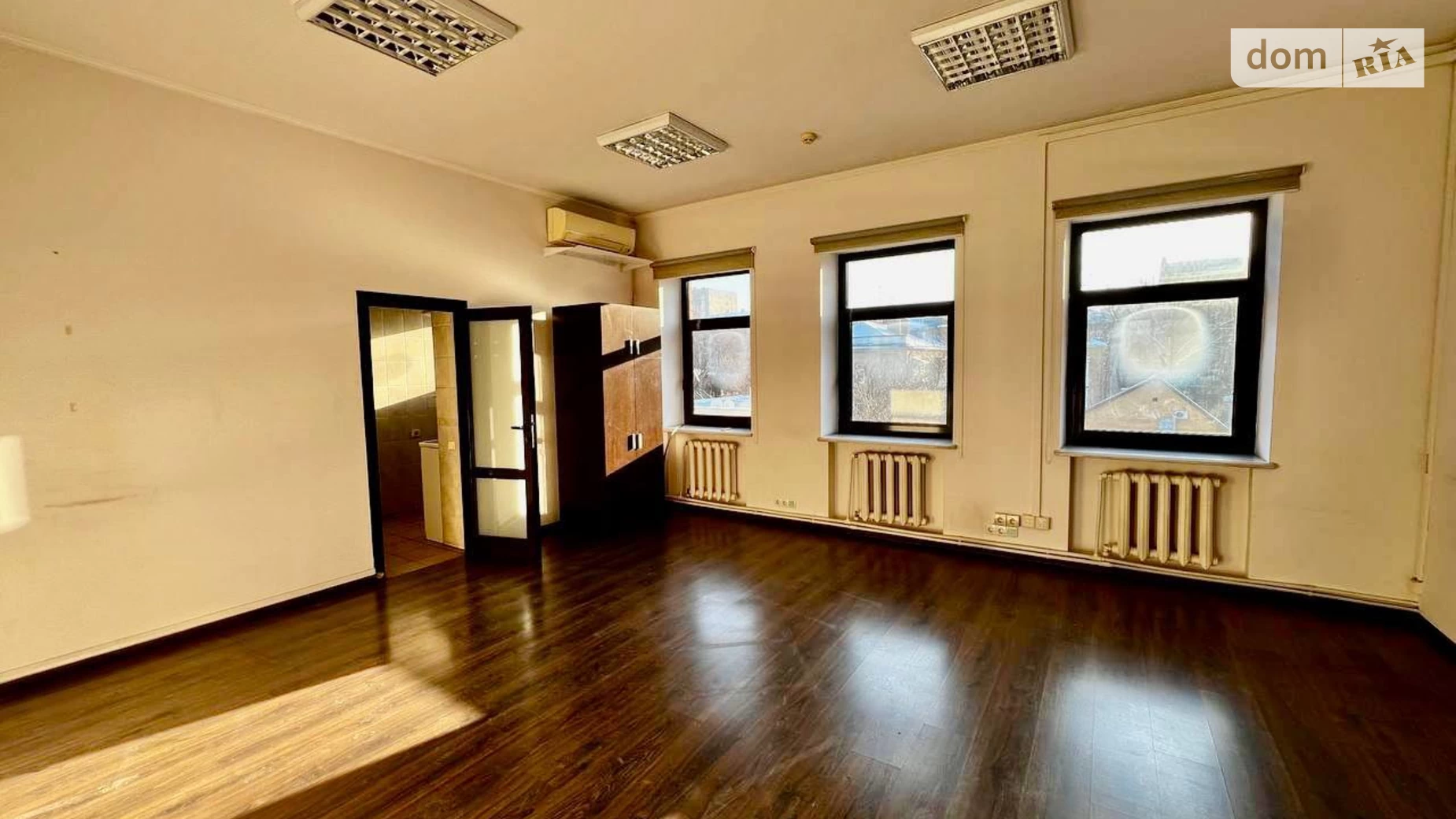Сдается в аренду офис 130 кв. м в бизнес-центре, цена: 39000 грн - фото 4