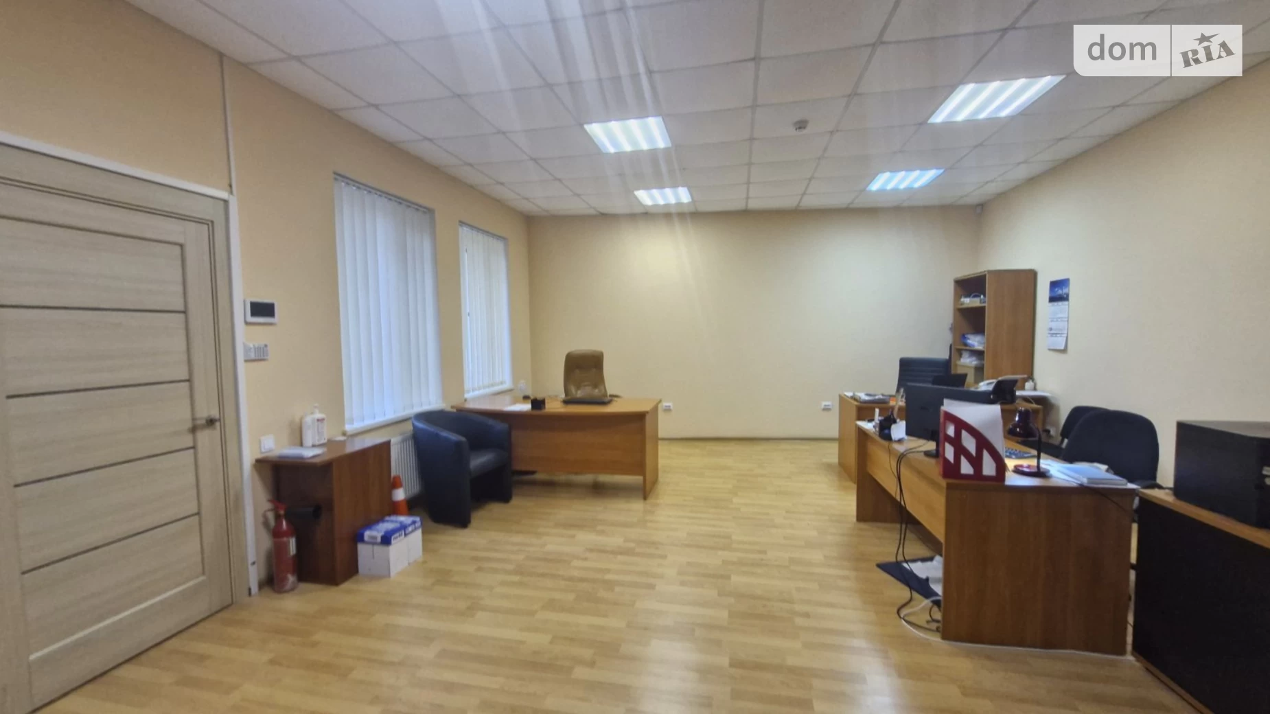 Продається приміщення вільного призначення 365.8 кв. м в 3-поверховій будівлі, цена: 250000 $ - фото 3