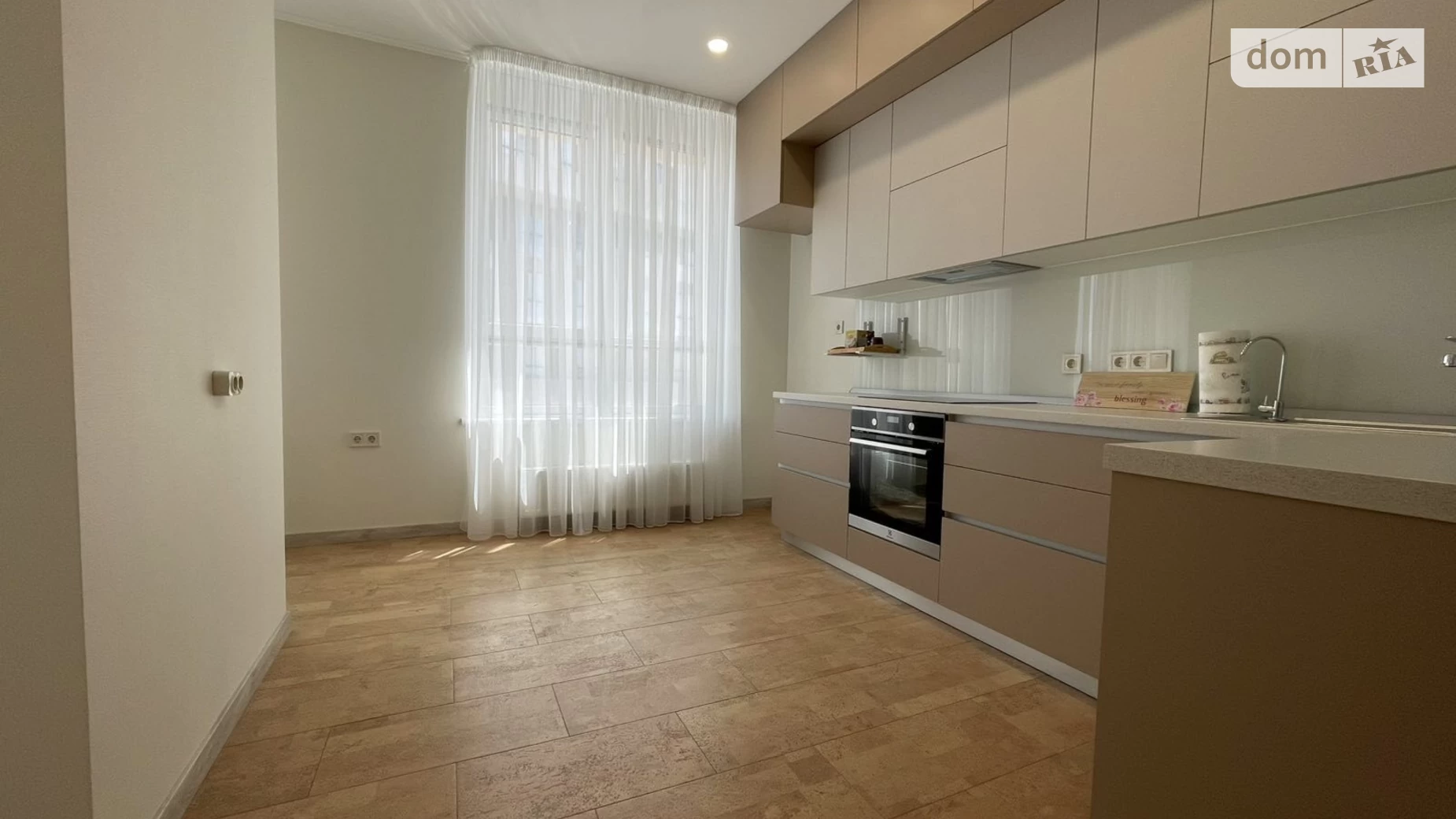 Продается 3-комнатная квартира 82 кв. м в Днепре, бул. Звездный, 1М - фото 2