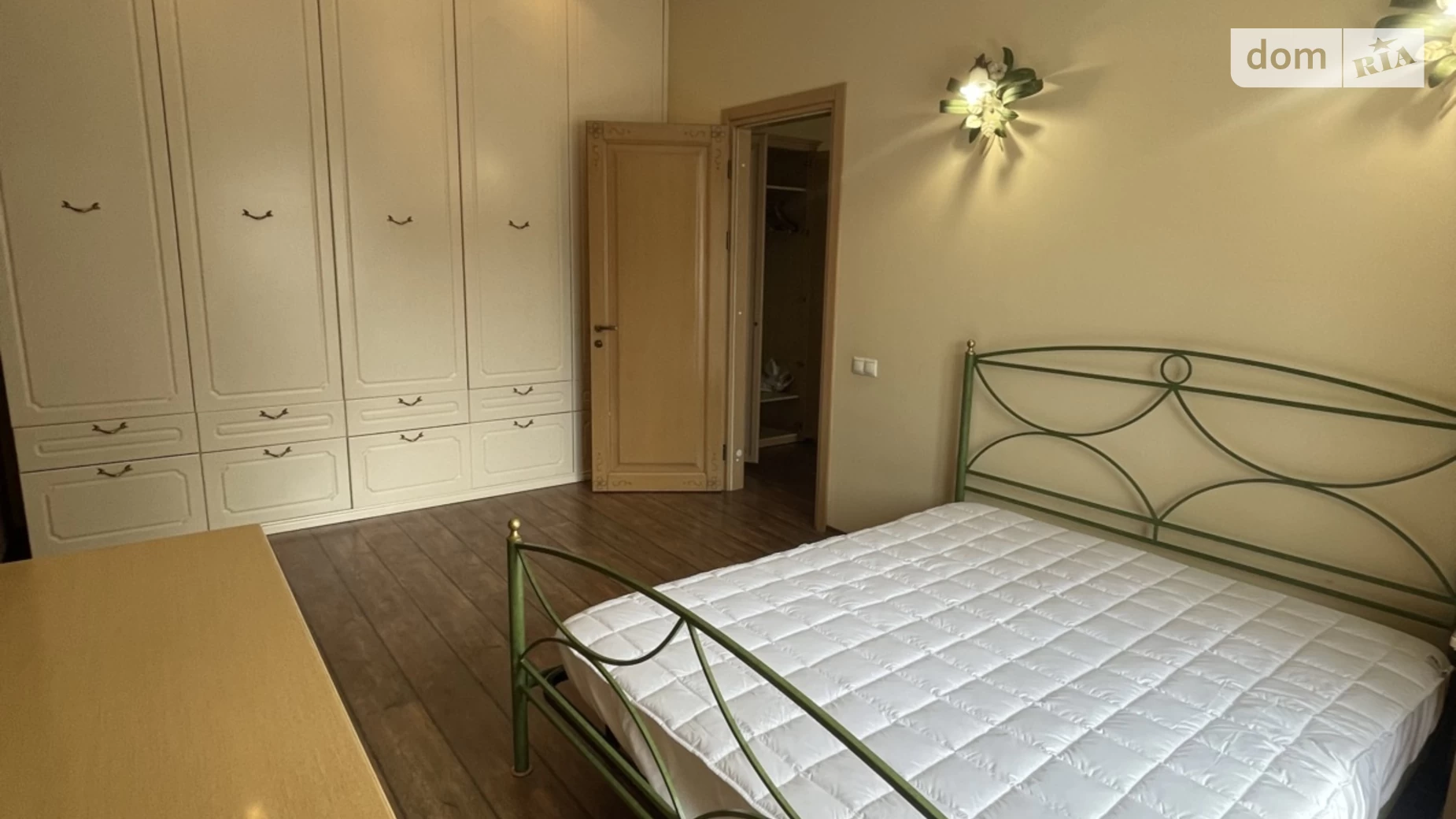 Сдается в аренду 2-комнатная квартира 57 кв. м в Днепре, ул. Короленко, 2 - фото 2