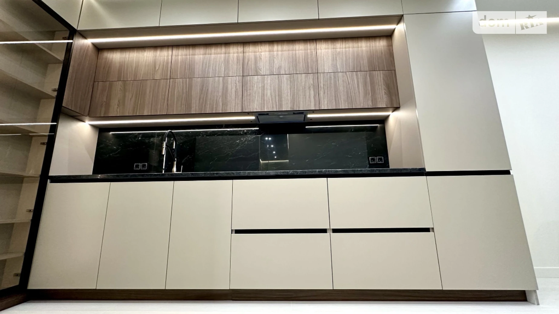 Продається 2-кімнатна квартира 71 кв. м у Києві, вул. Олександра Олеся, 9 - фото 4