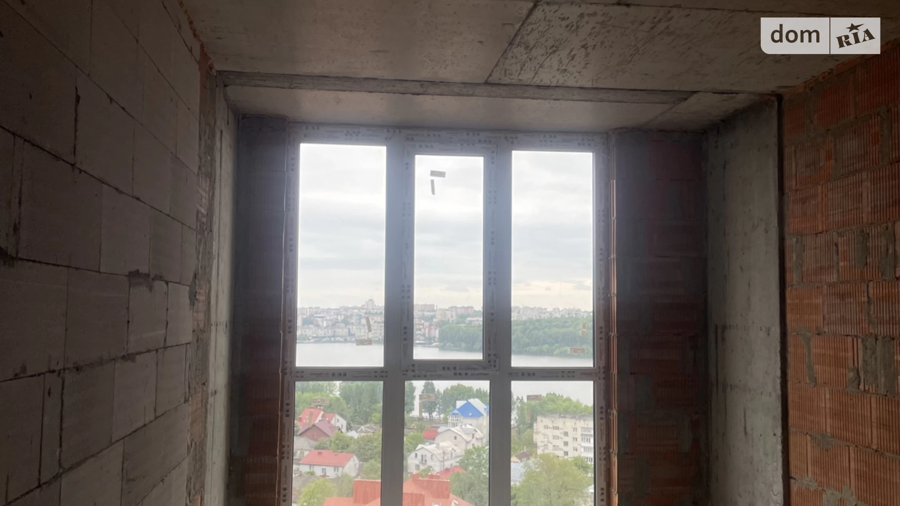 1-комнатная квартира 42 кв. м в Тернополе, ул. Полковника Данила Нечая, 25 - фото 4