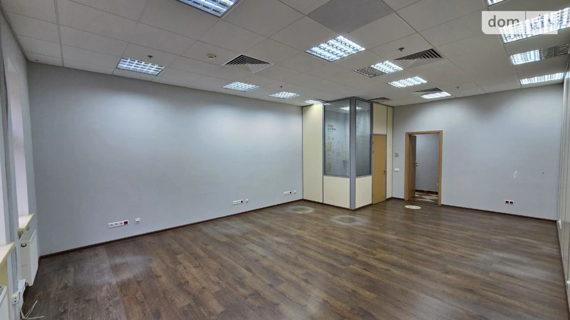 Сдается в аренду офис 560 кв. м в бизнес-центре, цена: 224400 грн - фото 5
