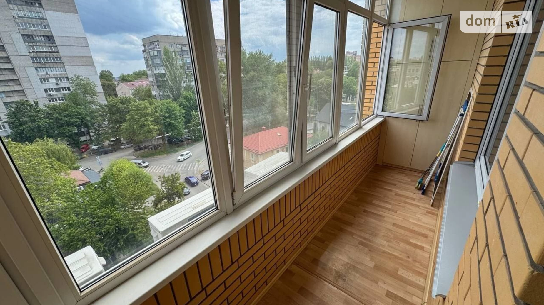 Сдается в аренду 3-комнатная квартира 130 кв. м в Днепре, ул. Гусенко, 17 - фото 3