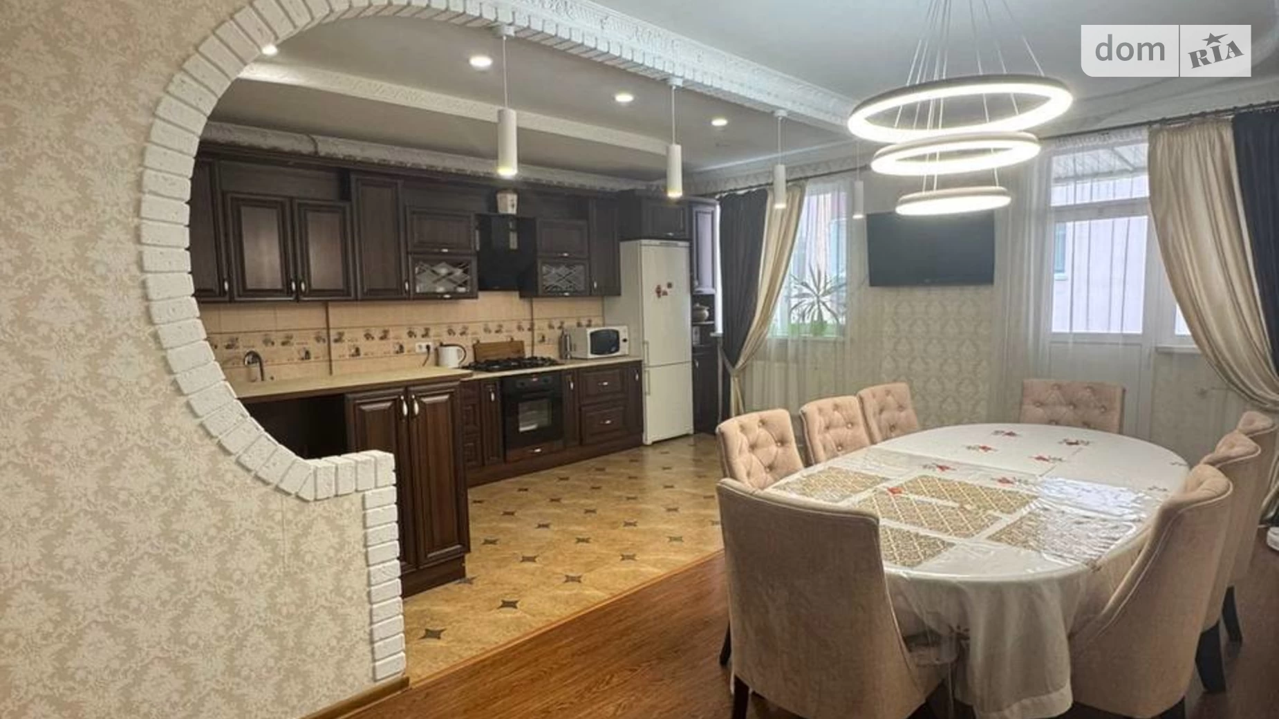 Продается 3-комнатная квартира 135 кв. м в Ровно, цена: 99000 $ - фото 2