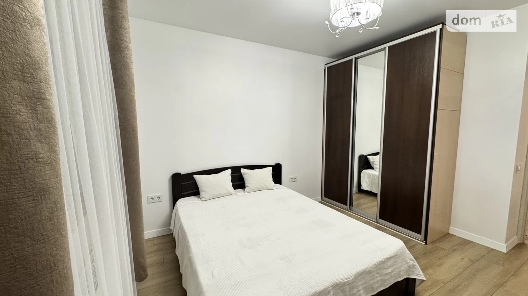 Сдается в аренду одноэтажный дом 70 кв. м с участком, цена: 450 $ - фото 4